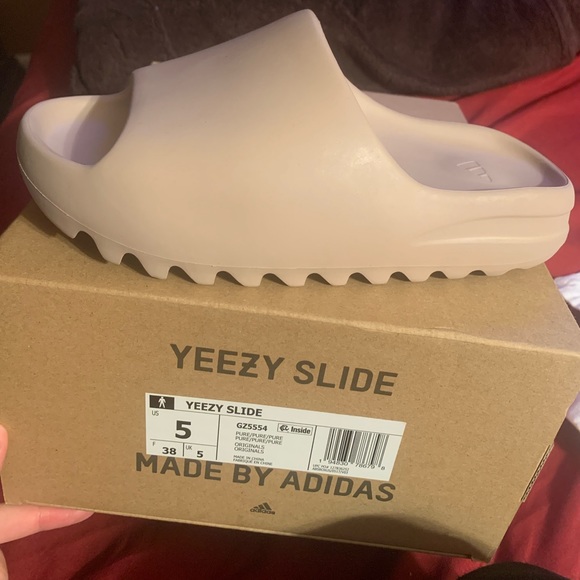 Yeezy Shoes - Brand new never used !! I ordered the wrong size .